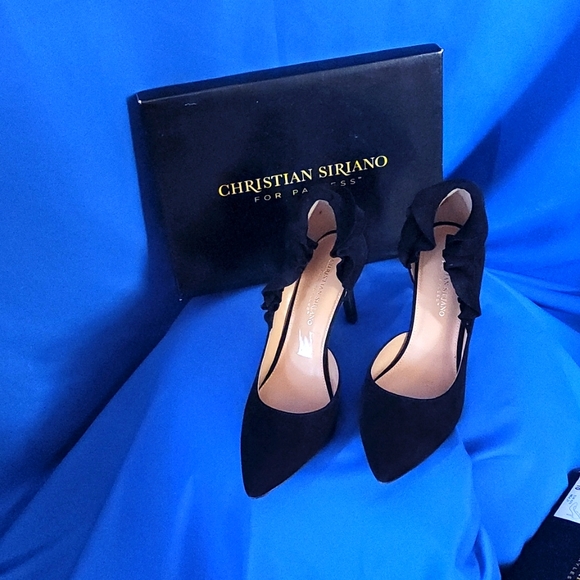 Shoes - Picture 1 of 4